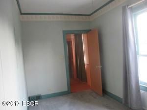 500 S Court St, Marion, IL 62959